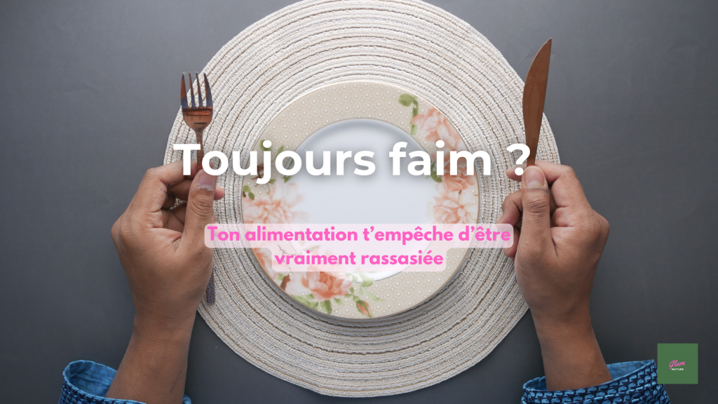 assiette vide quelqu'un qui attend couverts à la main